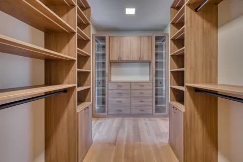 $3,795,000 | 6 Joseph Francis Boulevard, Sag Harbor, NY 11963