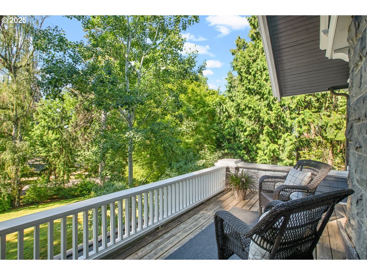 1314 Southeast 55th Avenue Portland, OR 97215 - Photo 35 of 47 a view of balcony with furniture