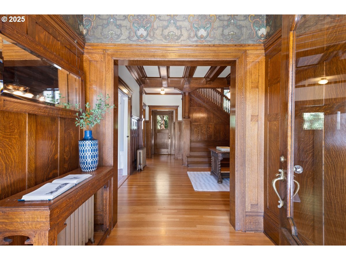 1314 Southeast 55th Avenue Portland, OR 97215 - Photo 5 of 47