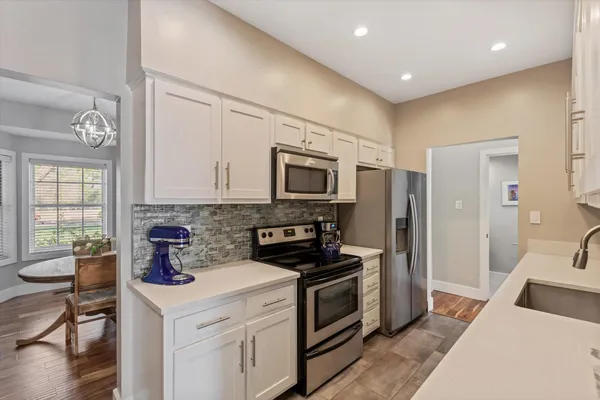 $350,000 | 1834 Hunters Creek Drive, Memphis, TN 38138