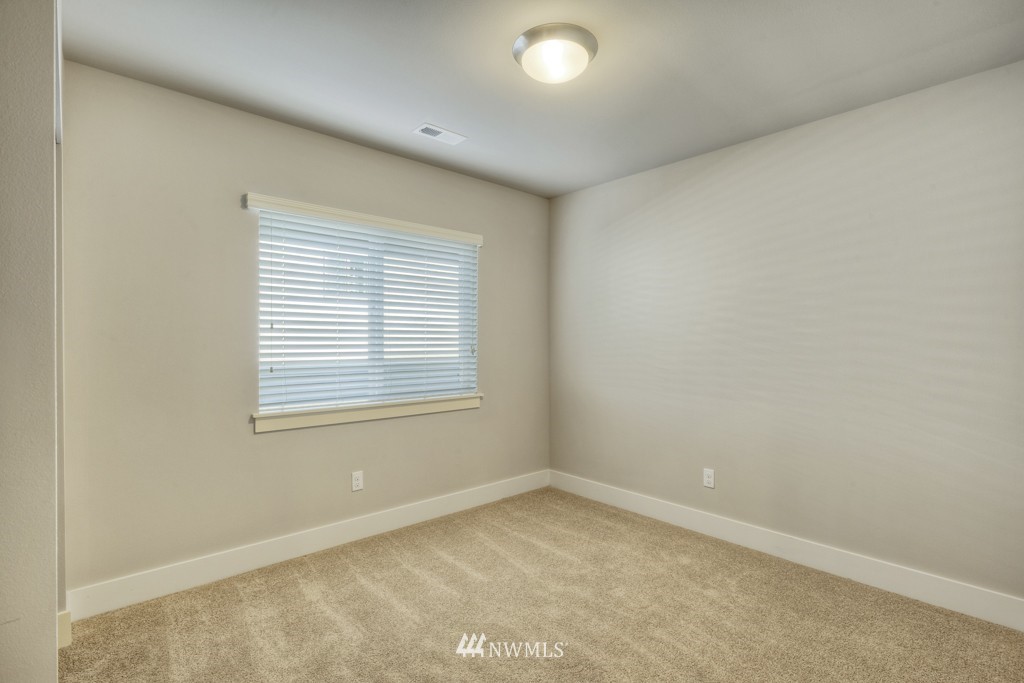 20523 3rd Avenue Southeast, Unit 16 Bothell, WA 98012 - Photo 9 of 15 Gallery Image 9