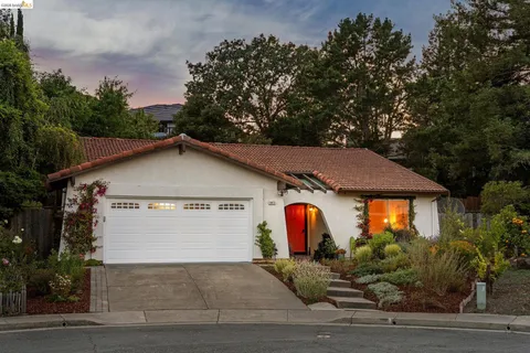 $895,000 | 5672 Torrey Pine Court, El Sobrante, CA 94803