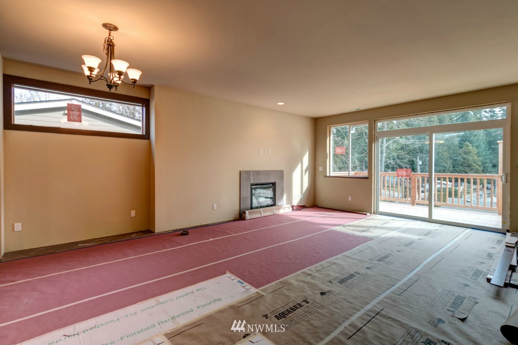 8721 Main Street Edmonds, WA 98026 - Photo 7 of 9 Gallery Image 7