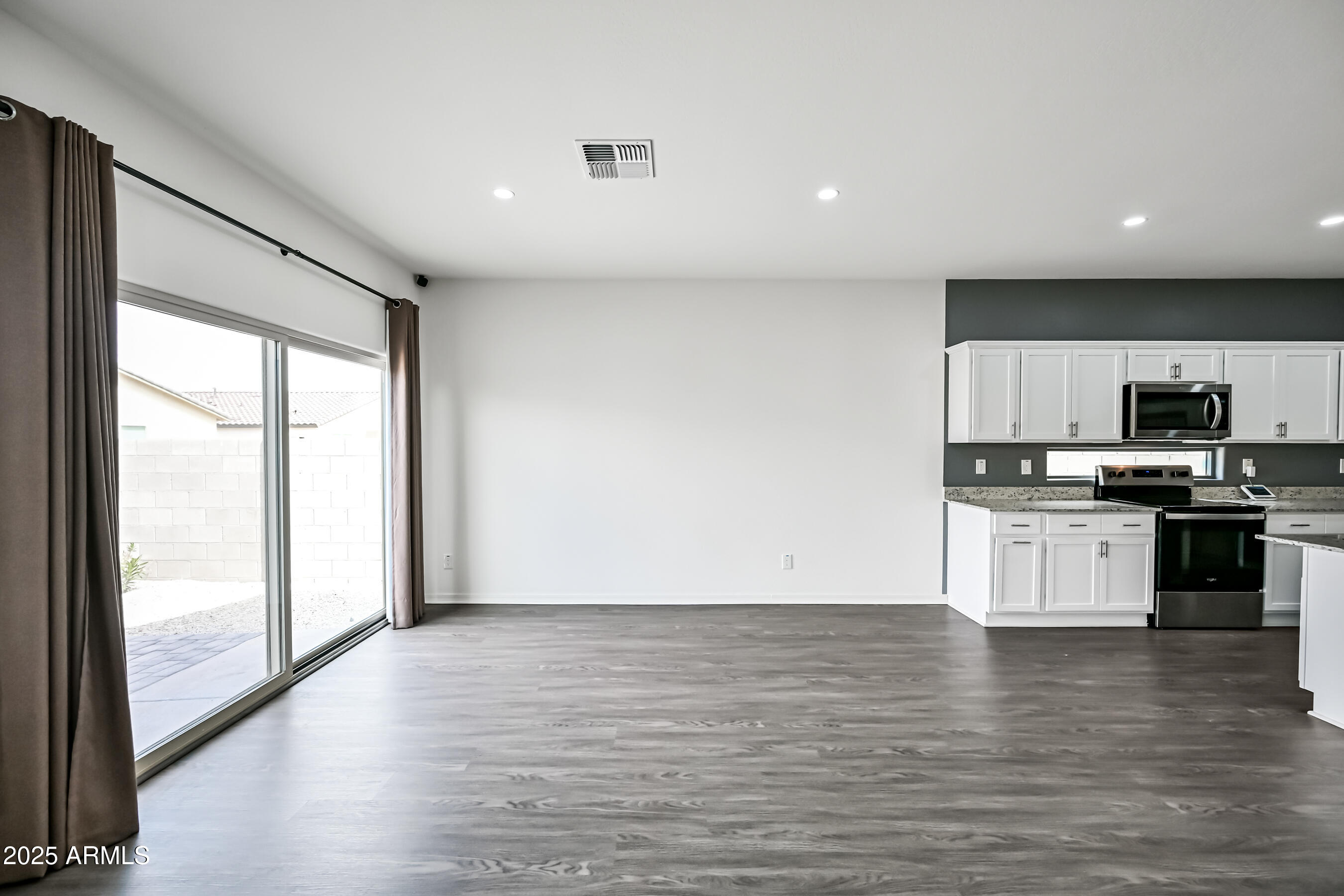 1612 West Aztec Drive Coolidge, AZ 85128 - Photo 6 of 25 6-1612WAD-ocupix