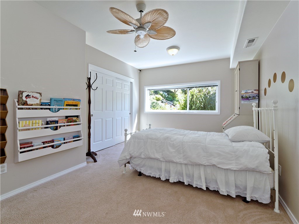 960 Edmonds Street Edmonds, WA 98020 - Photo 23 of 35