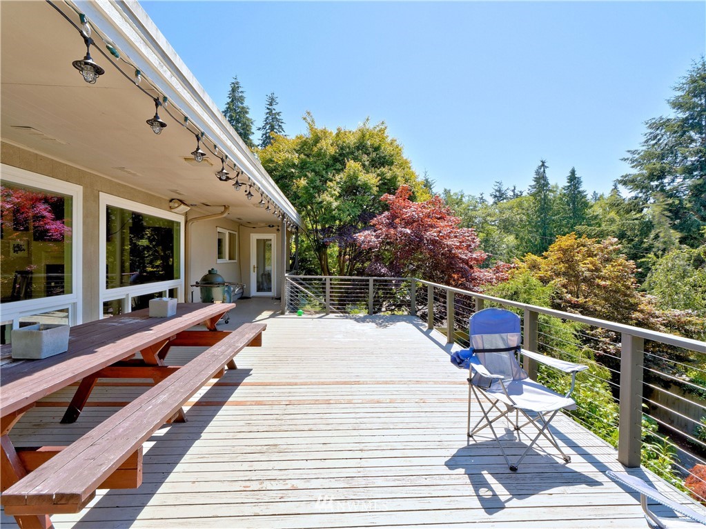 960 Edmonds Street Edmonds, WA 98020 - Photo 31 of 35