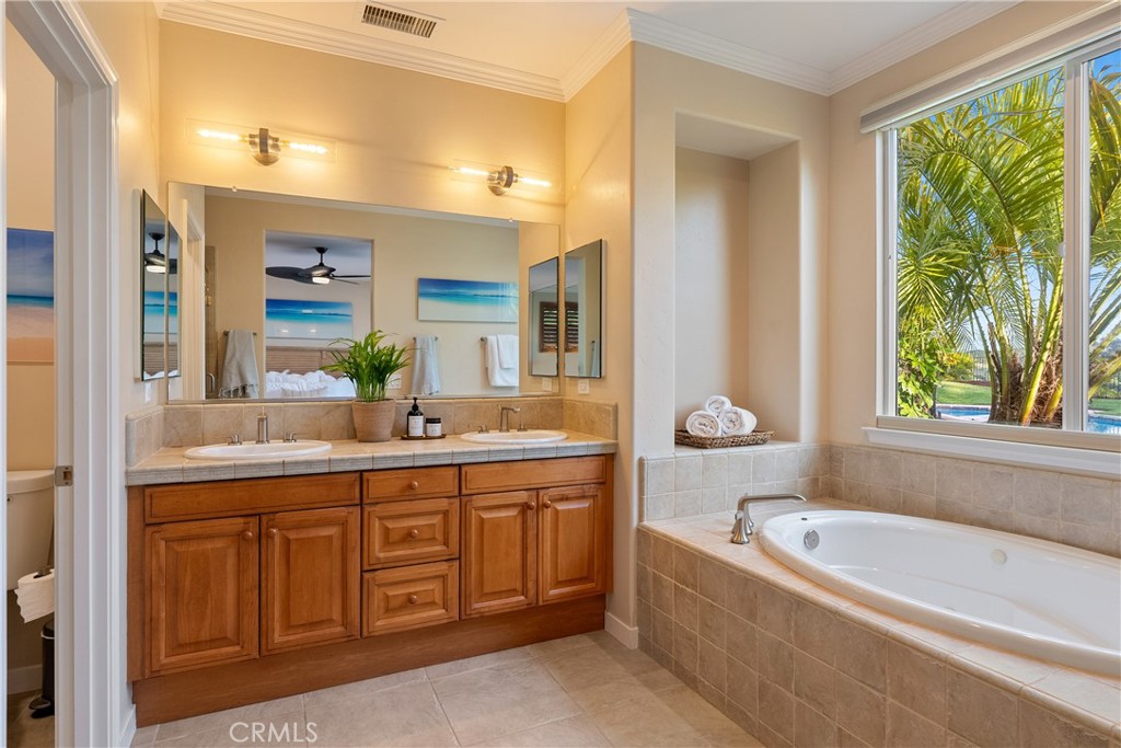 1579 Via Rojas Templeton, CA 93465 - Photo 16 of 36