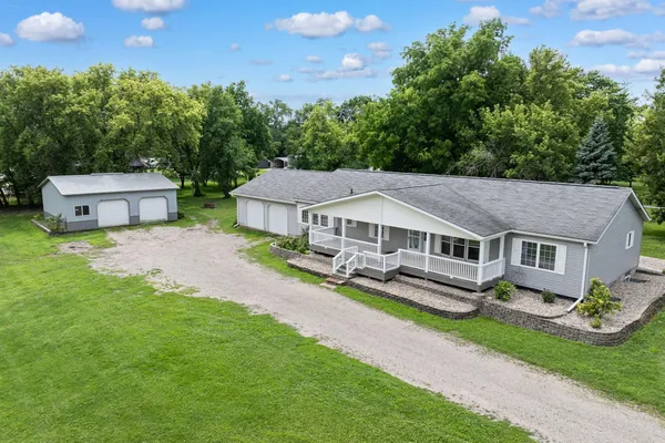 $349,900 | 403 West Margaret Street, Fairmont, MN 56031