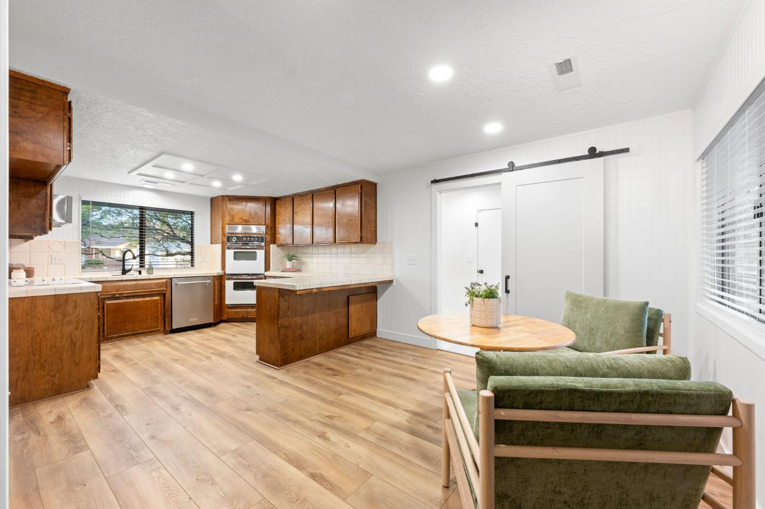 2965 Marco Way Carmichael, CA 95608 - Photo 11 of 45