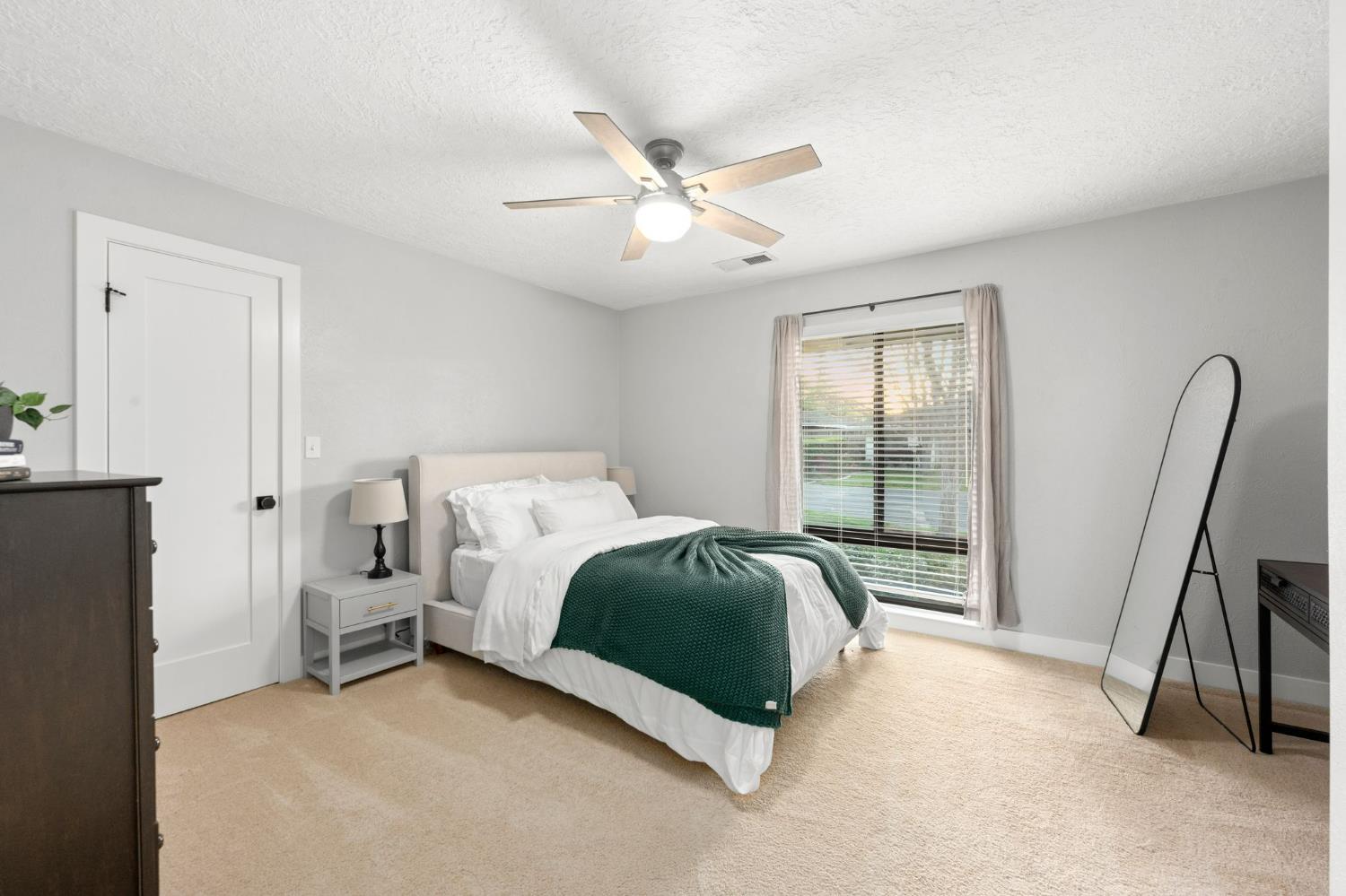 2965 Marco Way Carmichael, CA 95608 - Photo 21 of 45