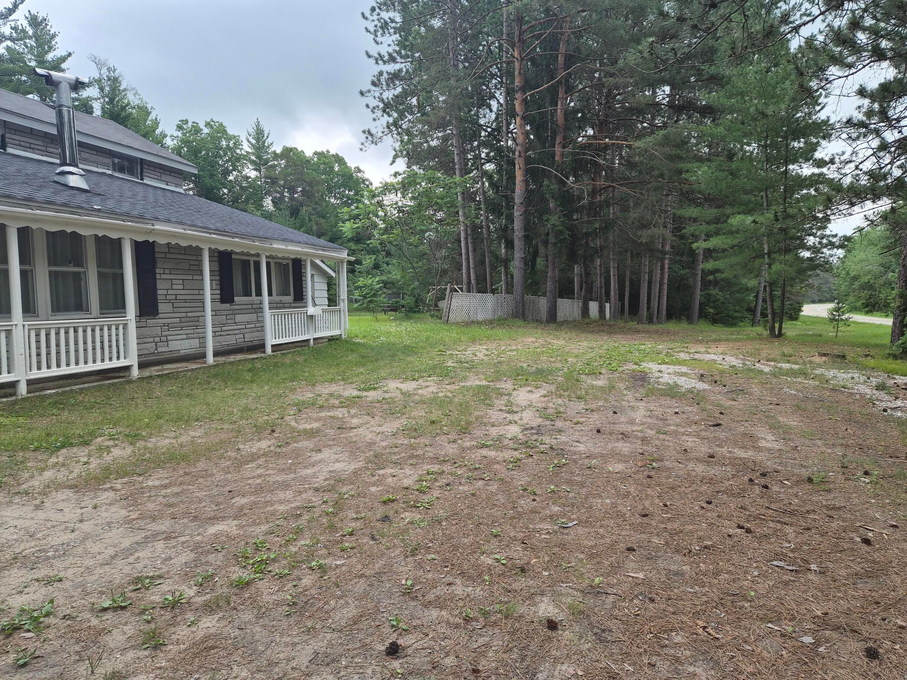 10831 South Grayling Road Roscommon, MI 48653 - Photo 8 of 168 Gallery Image 8