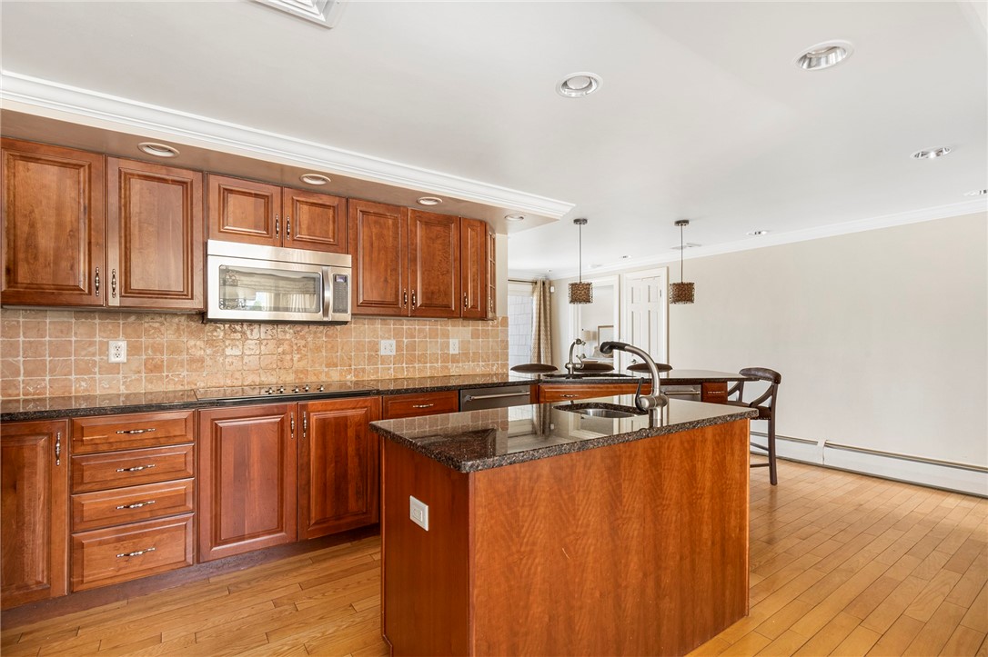 101 Glen Ridge Road Cranston, RI 02920 - Photo 13 of 40