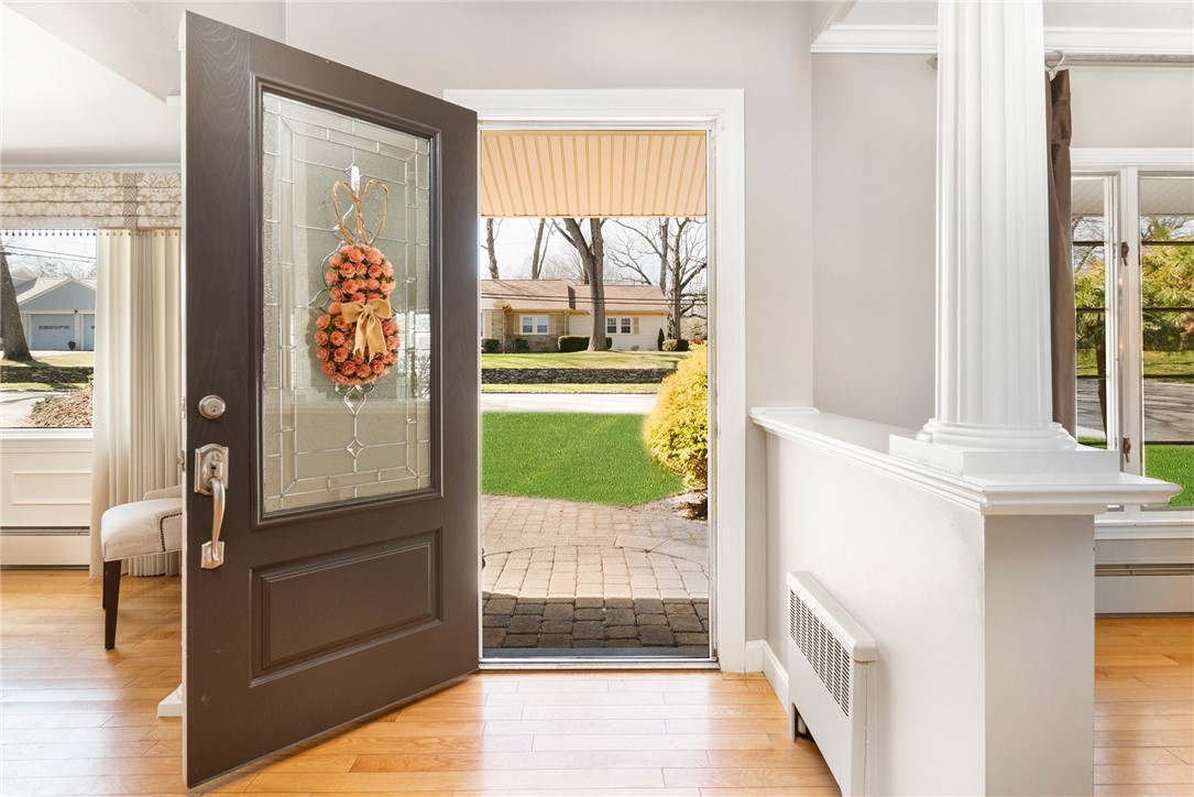 101 Glen Ridge Road Cranston, RI 02920 - Photo 3 of 40