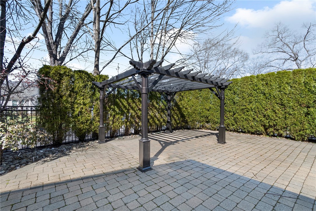 101 Glen Ridge Road Cranston, RI 02920 - Photo 36 of 40