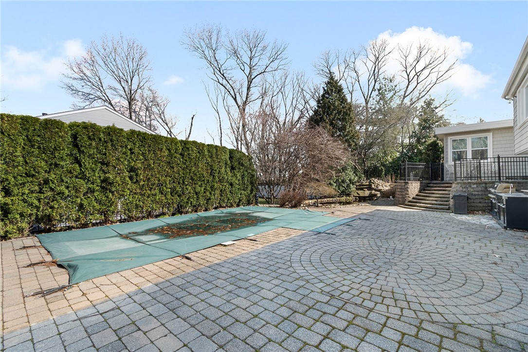 101 Glen Ridge Road Cranston, RI 02920 - Photo 37 of 40