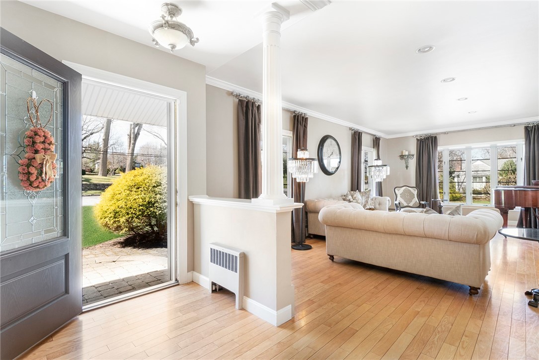 101 Glen Ridge Road Cranston, RI 02920 - Photo 4 of 40