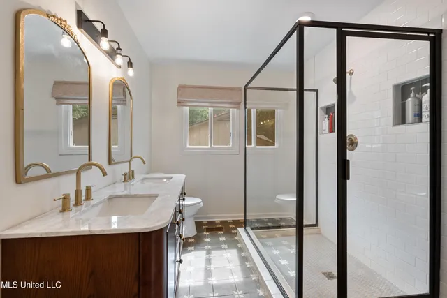 $374,900 | 8701 Bobwhite Drive, Hernando, MS 38632