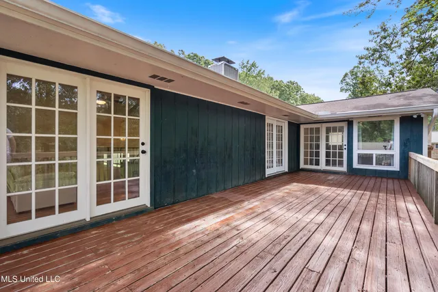 $374,900 | 8701 Bobwhite Drive, Hernando, MS 38632