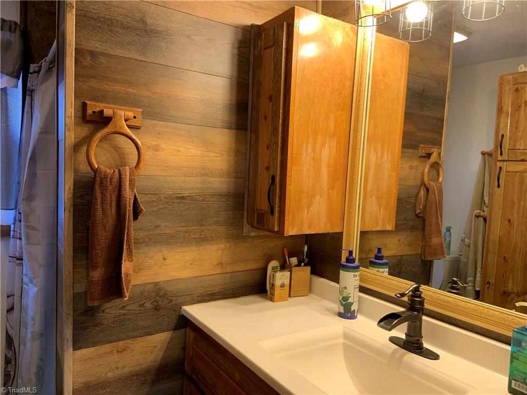 165 Old Ridge Road Mount Airy, NC 27030 - Photo 14 of 32 Gallery Image 14