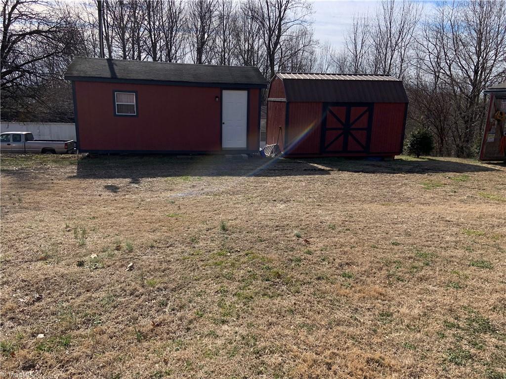165 Old Ridge Road Mount Airy, NC 27030 - Photo 18 of 32 Gallery Image 18