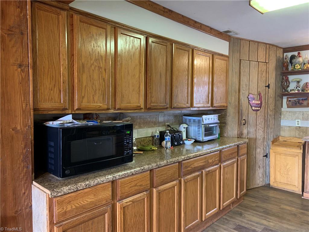 165 Old Ridge Road Mount Airy, NC 27030 - Photo 7 of 32 Gallery Image 7