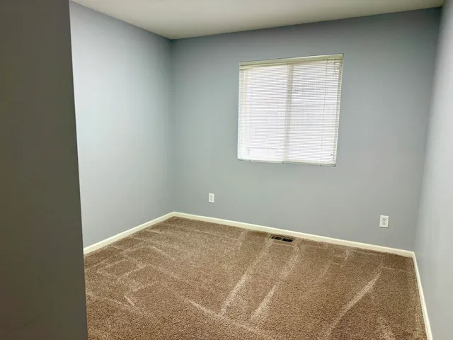 $2,000 | 1139 Beaver Run, Troy, MI 48083