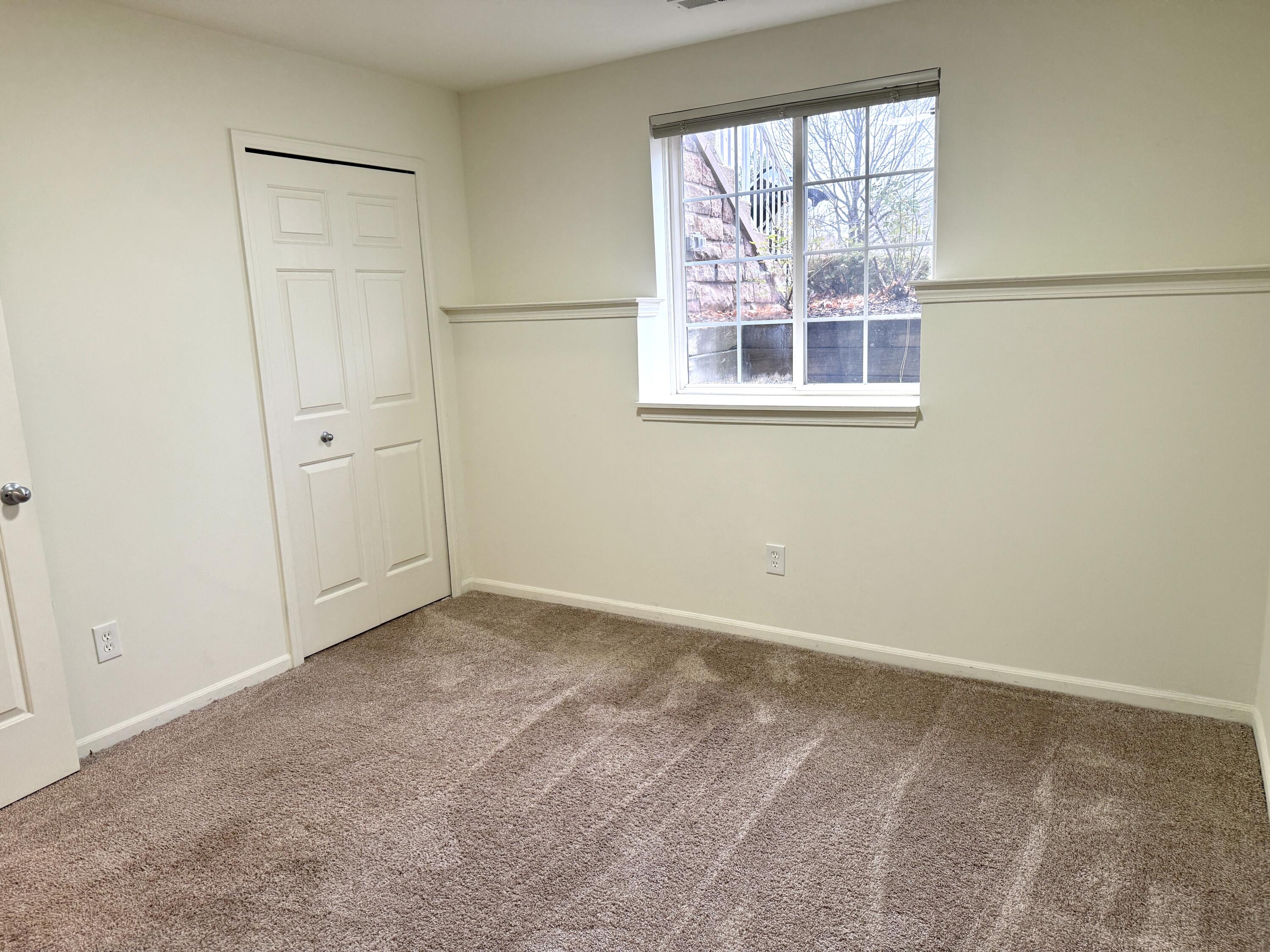 1139 Beaver Run Troy, MI 48083 - Photo 8 of 12 Bedroom 3