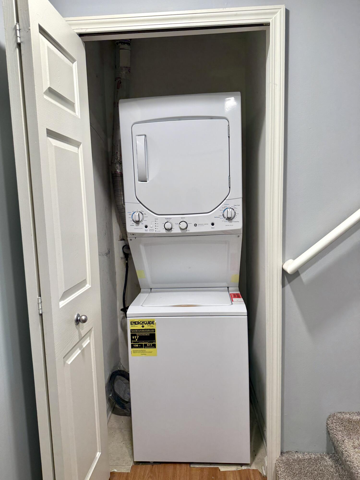 1139 Beaver Run Troy, MI 48083 - Photo 10 of 12 Laundry