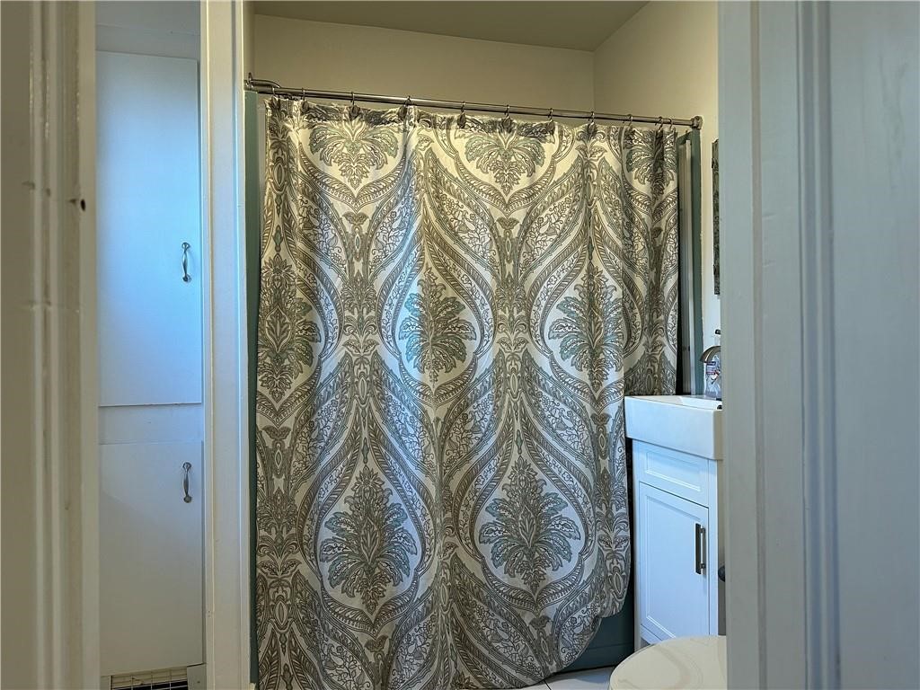 481 Oliphant Lane Middletown, RI 02842 - Photo 14 of 22