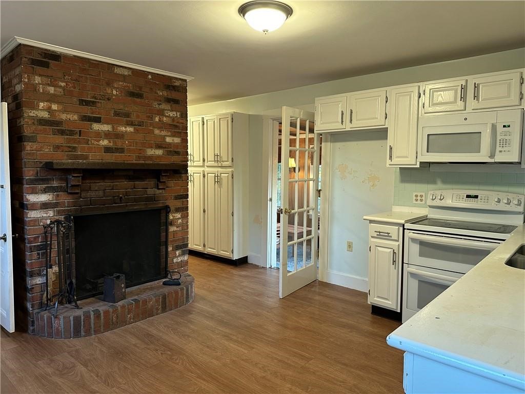 481 Oliphant Lane Middletown, RI 02842 - Photo 2 of 22