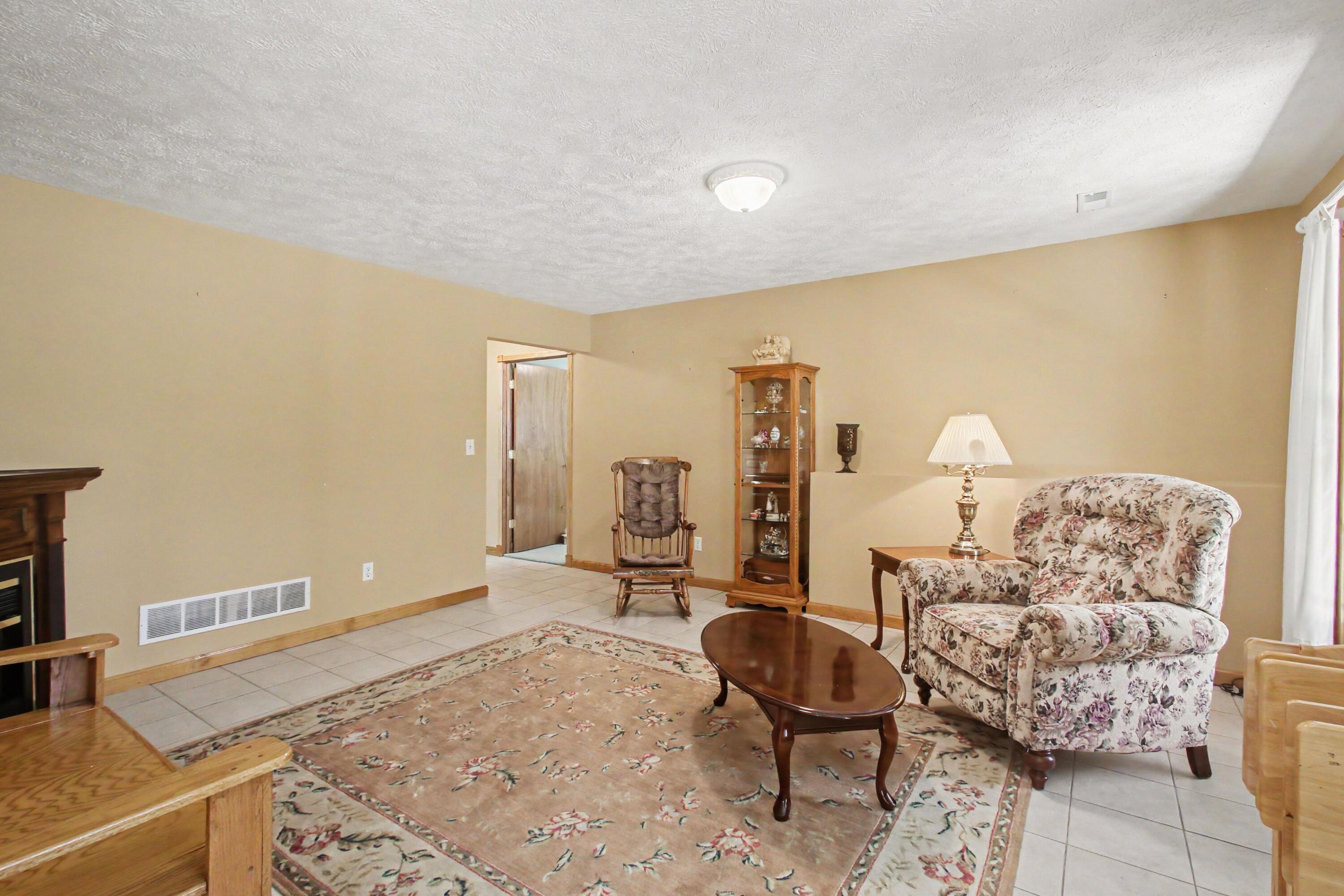 4137 Monroe Road Allegan, MI 49010 - Photo 37 of 48 023_file_9886