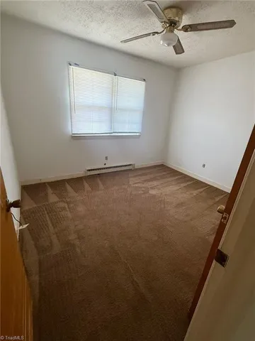 $825 | 115 Forsyth Street, Thomasville, NC 27360