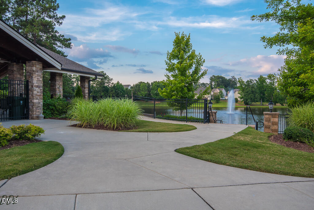 1260 Silver Beach Way Raleigh, NC 27606 - Photo 23 of 24 a view of a garden