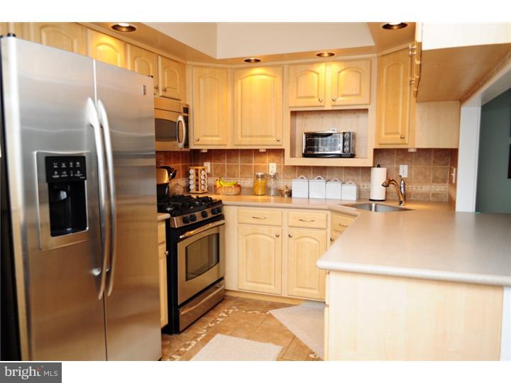 3316 Danley Road Philadelphia, PA 19154 - Photo 12 of 20 Kitchen