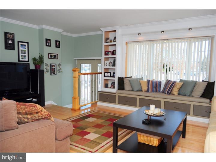 3316 Danley Road Philadelphia, PA 19154 - Photo 5 of 20 Living Room