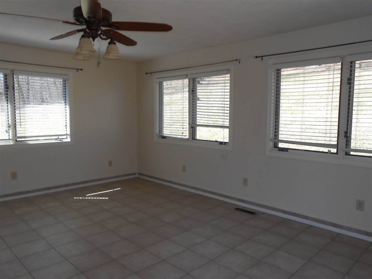 13437 East Chapel Road Solsberry, IN 47459 - Photo 4 of 20 Gallery Image 4