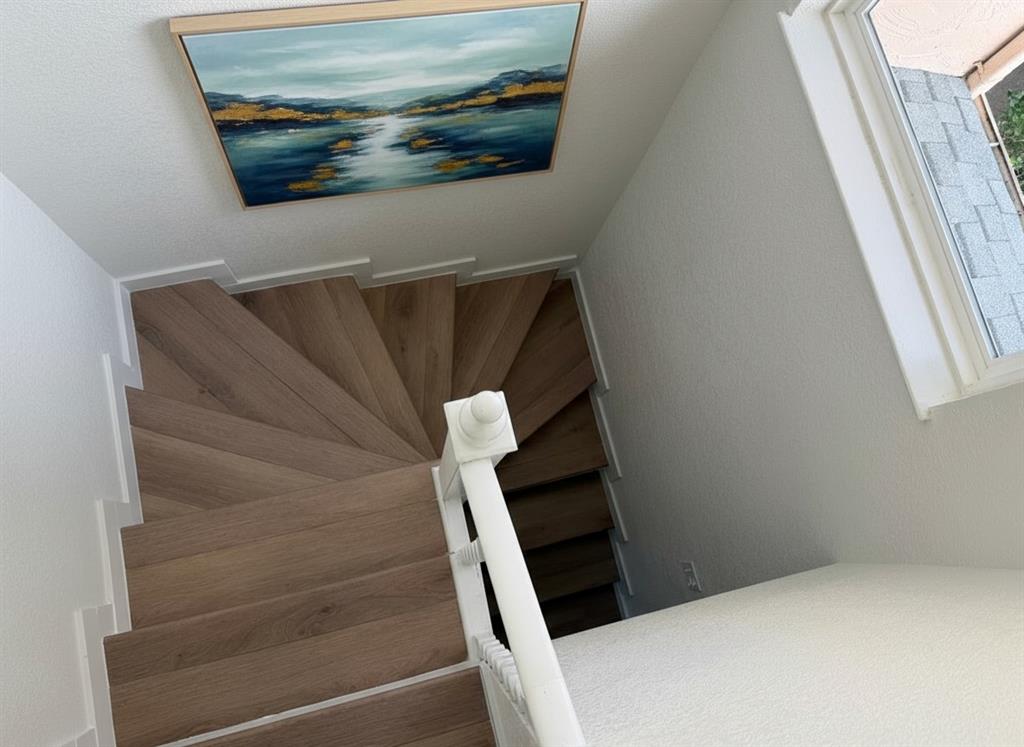 424 Valley Park Drive Garland, TX 75043 - Photo 11 of 18 a view of entryway