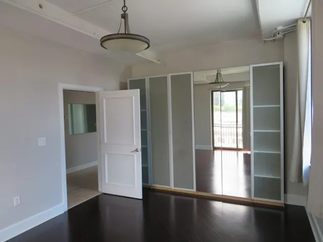 $599,900 | 115 West Peachtree Place Northwest, Unit 702, Atlanta, GA 30313