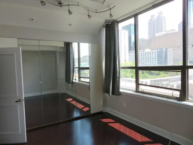 $599,900 | 115 West Peachtree Place Northwest, Unit 702, Atlanta, GA 30313