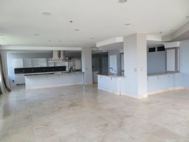 $599,900 | 115 West Peachtree Place Northwest, Unit 702, Atlanta, GA 30313