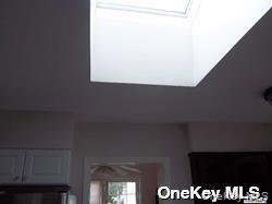 127 Gordon Road Valley Stream, NY 11581 - Photo 10 of 13 Gallery Image 10