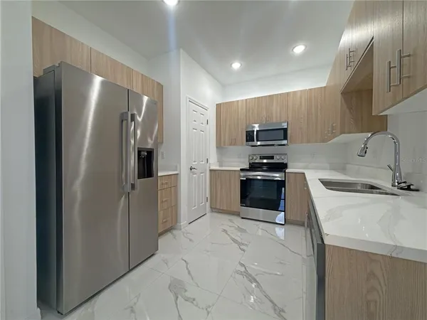 $2,100 | 1738 Barton Towne Circle, St. Cloud, FL 34769