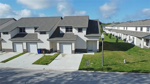 $2,100 | 1738 Barton Towne Circle, St. Cloud, FL 34769