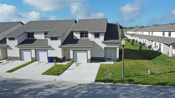 $2,100 | 1738 Barton Towne Circle, St. Cloud, FL 34769