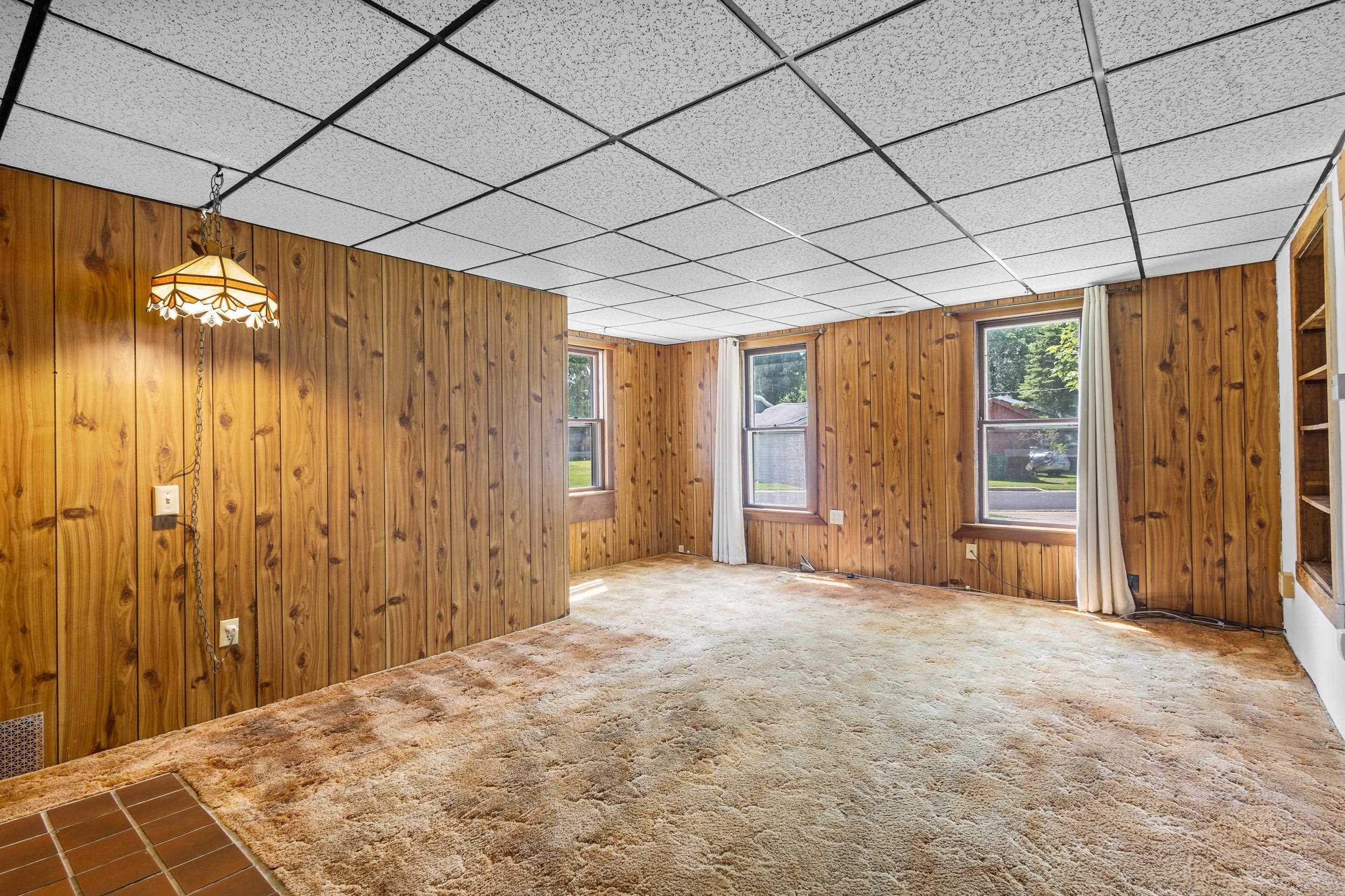 5904 Lake Edge Road McFarland, WI 53558 - Photo 13 of 49