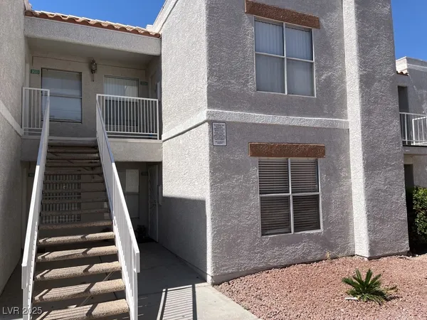$179,000 | 6800 East Lake Mead Boulevard, Unit 2024, Las Vegas, NV 89156