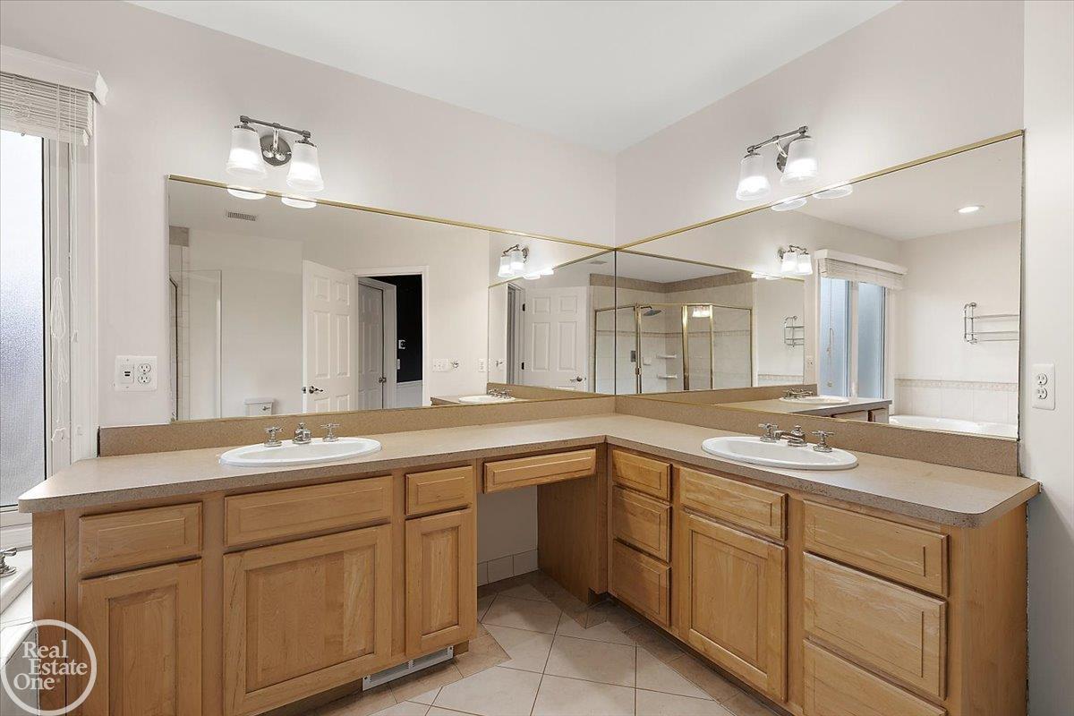 59807 Glacier Ridge North, Unit #59 Washington, MI 48094 - Photo 37 of 54