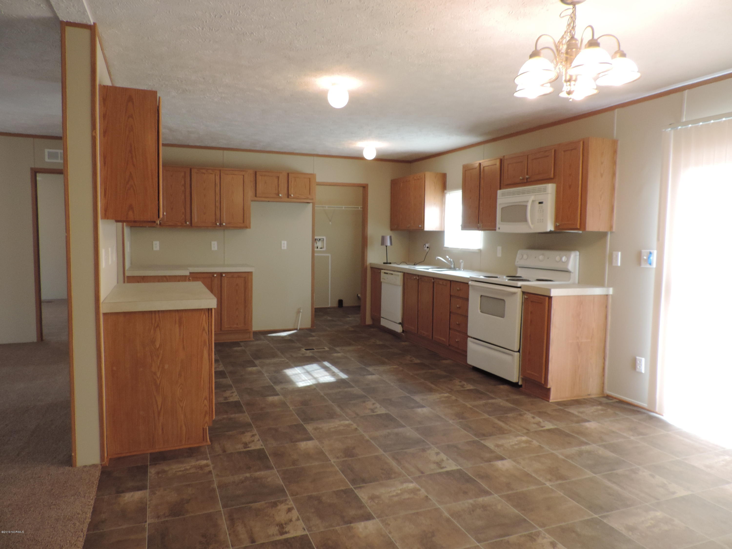 603 Ardmore Road Rocky Point, NC 28457 - Photo 3 of 17 DSCN0555