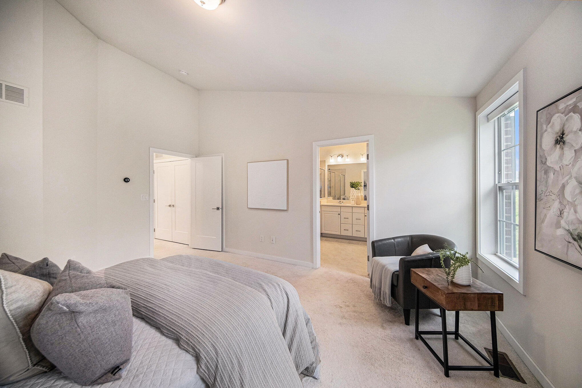 2856 Ridington Road Ann Arbor, MI 48105 - Photo 12 of 26 014_sbp_34_937