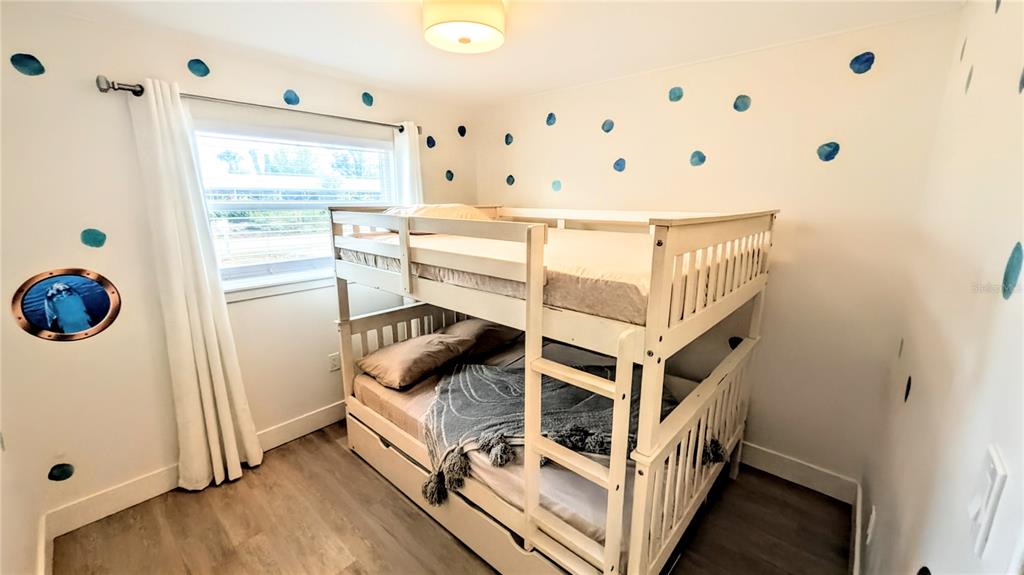 4515 Spahn Street Sarasota, FL 34232 - Photo 26 of 37